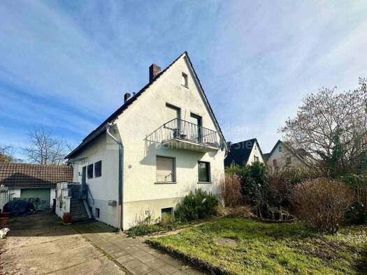 Mehrfamilienhaus zum Kauf 245.000 € 5 Zimmer 107,6 m² 870 m² Grundstück Lohmar 53797