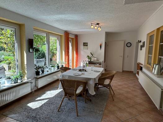 Haus zum Kauf provisionsfrei 198.500 € 10 Zimmer 232,7 m² 323 m² Grundstück Homberg Homberg (Efze) 34576