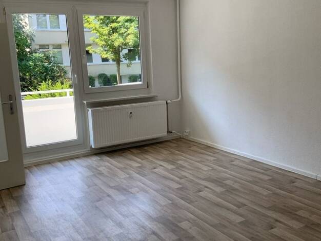 Wohnung zur Miete 377 € 2 Zimmer 54,4 m² 3. Geschoss frei ab 15.12.2026 Breisgaustraße 59 Grünau-Mitte Leipzig 04209