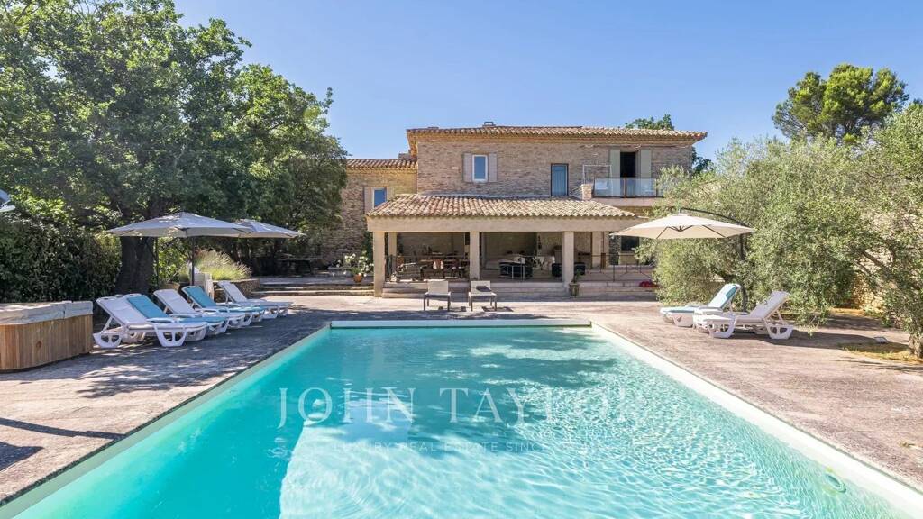 Einfamilienhaus zum Kauf provisionsfrei 1.575.000 € 10 Zimmer 305 m² 11.879 m² Grundstück Bonnieux 84480