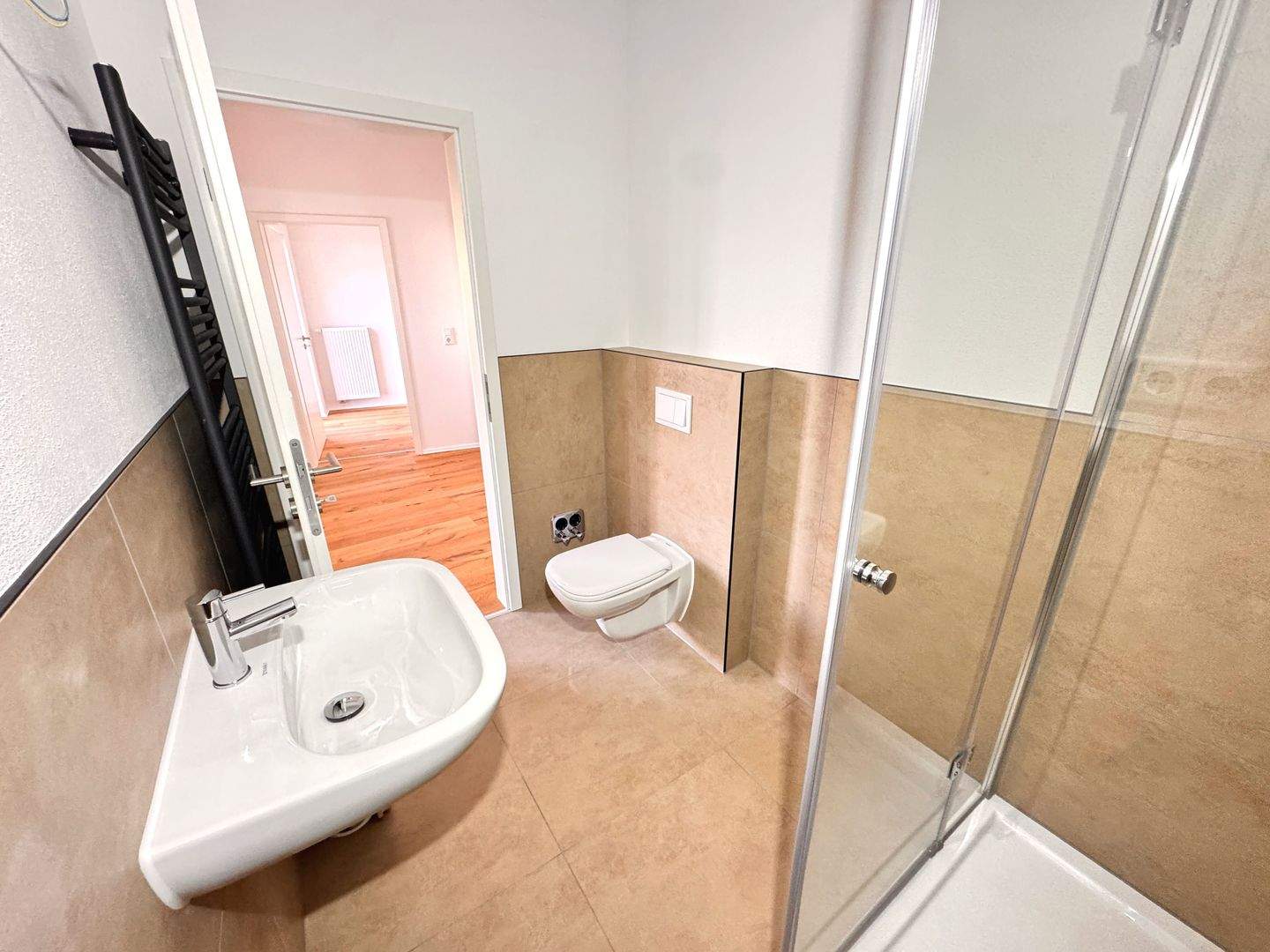 Immobilie in Heßdorf - Provisionsfrei - Renovierte 3 Zimmer Wohnung mit Garten und Stellplatz in Heßdorf - Bild 0