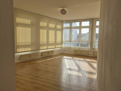Wohnung zur Miete 534 € 3 Zimmer 89 m² 2. Geschoss frei ab sofort Nordhausen Nordhausen 99734