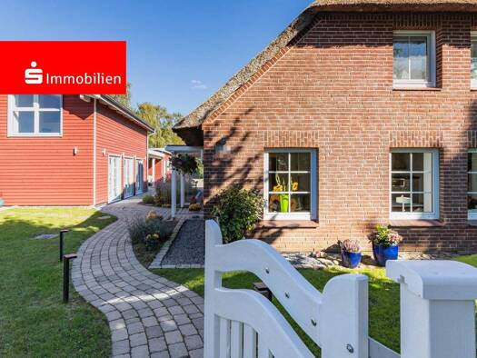 Einfamilienhaus zum Kauf 749.000 € 10 Zimmer 259,6 m² 1.905 m² Grundstück Börnsdorf Bösdorf 24306