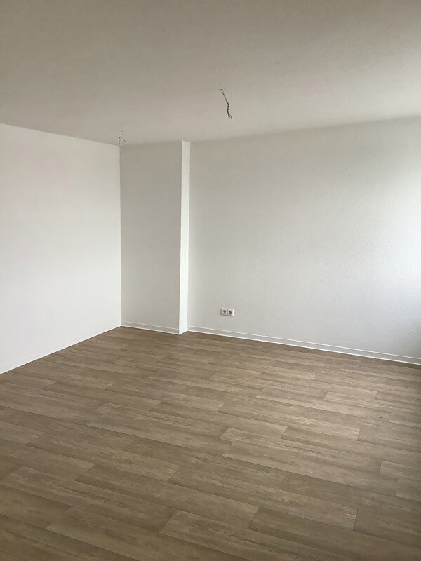 Wohnung zur Miete 218 € 1 Zimmer 33,5 m²<br/>Wohnfläche 3.<br/>Geschoss 08.01.2025<br/>Verfügbarkeit Karl-Schurz-Str. 7 Siedlung Cracau Magdeburg 39114