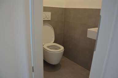 Wohnung zur Miete 700 € 4 Zimmer 103 m² frei ab sofort Adam-Marsch-Straße Bieber Offenbach am Main 63073