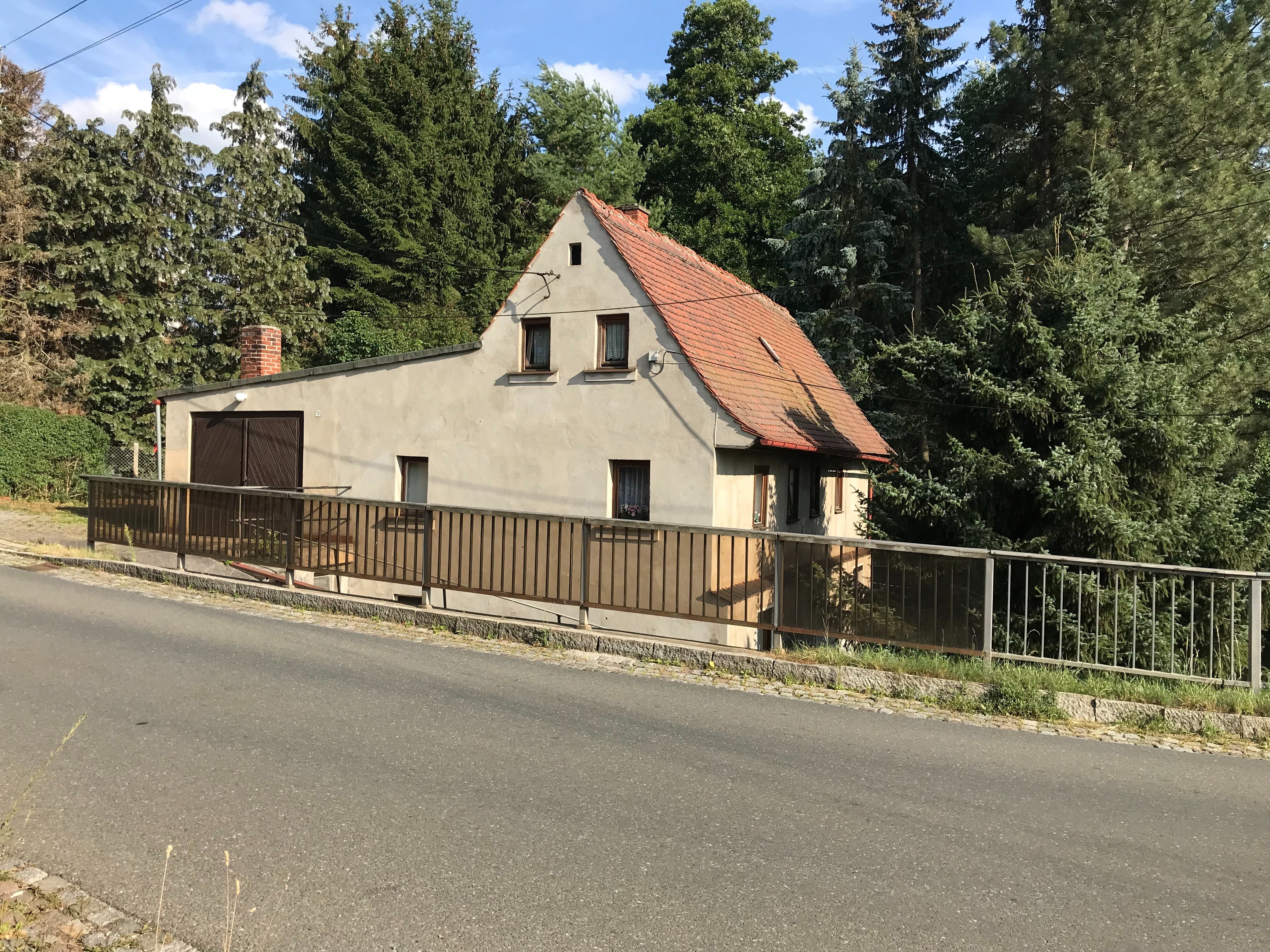 Einfamilienhaus zum Kauf 60.000 € 6 Zimmer 119 m²<br/>Wohnfläche 1.462 m²<br/>Grundstück Wernsdorf Glauchau 08371