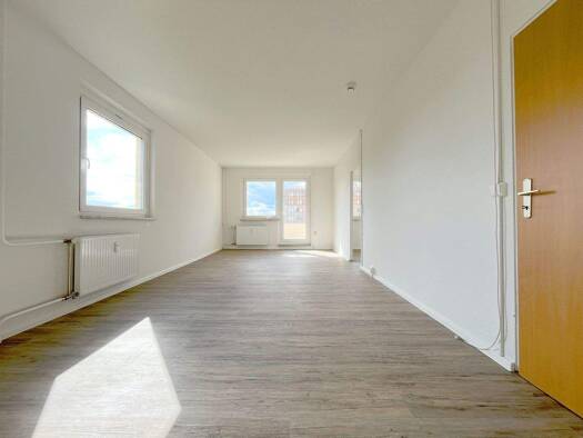 Wohnung zur Miete 330 € 3 Zimmer 75 m² Geschoss 5/10 frei ab sofort Moseler Straße 12 Pölbitz Zwickau 08058