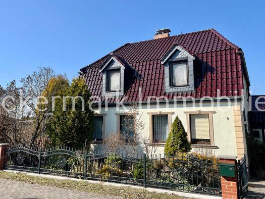 Einfamilienhaus zum Kauf 320.000 € 6 Zimmer 140 m² 2.132 m² Grundstück Gramzow Gramzow 17291