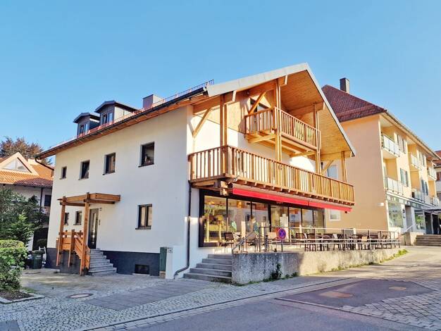 Wohn- und Geschäftshaus zum Kauf als Kapitalanlage geeignet 3.600.000 € 9 Zimmer 584 m² 299 m² Grundstück Deisenhofen Oberhaching 82041