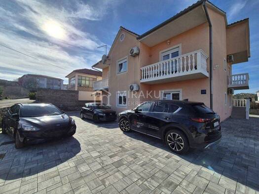 Wohnung zur Miete 600 € 2 Zimmer 40 m² 1. Geschoss Murter Murter-Kornati