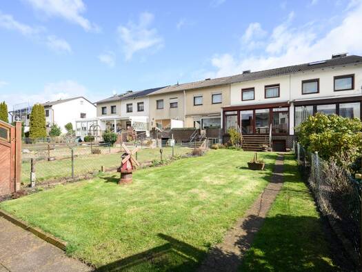 Reihenmittelhaus zum Kauf 298.000 € 4 Zimmer 110 m² 206 m² Grundstück Krähenwinkel Langenhagen 30855