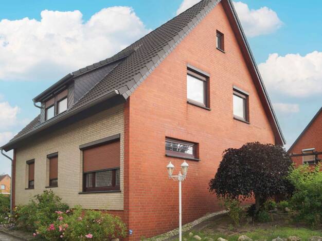 Einfamilienhaus zum Kauf 320.000 € 5 Zimmer 144,2 m² 1.010 m² Grundstück Dörverden 27313