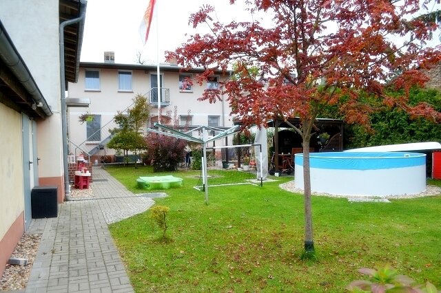 Mehrfamilienhaus zum Kauf 529.000 € 10 Zimmer 222 m²<br/>Wohnfläche 527 m²<br/>Grundstück Oranienburg Oranienburg 16515