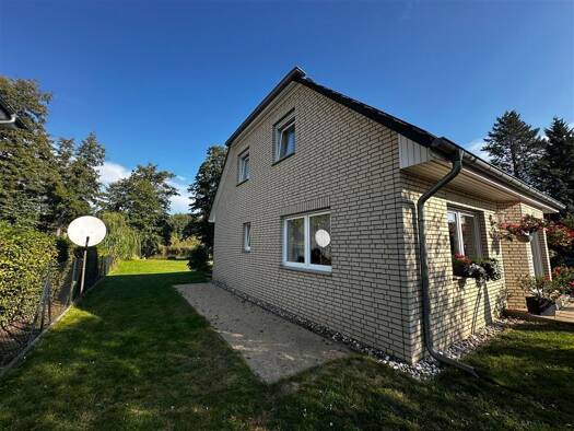 Einfamilienhaus zum Kauf 650.000 € 4 Zimmer 120 m² 1.115 m² Grundstück frei ab 01.02.2027 Bestensee Bestensee 15741