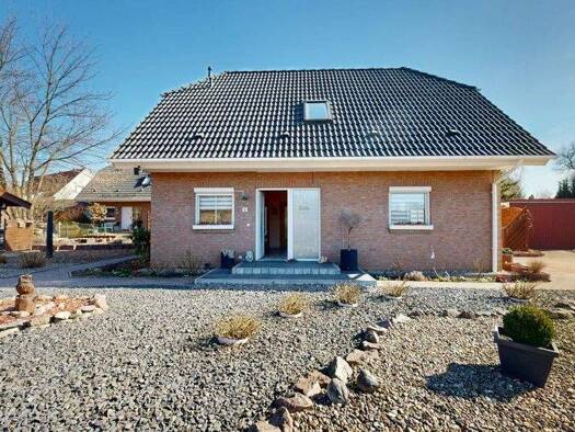 Einfamilienhaus zum Kauf 249.000 € 3 Zimmer 104,7 m² 640 m² Grundstück Möbiskruge Neuzelle 15898