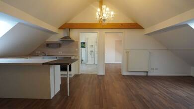 Wohnung zur Miete 530 € 2 Zimmer 50 m² Dachgeschoss, 4. Geschoss frei ab sofort Innenstadt - West Schweinfurt 97421