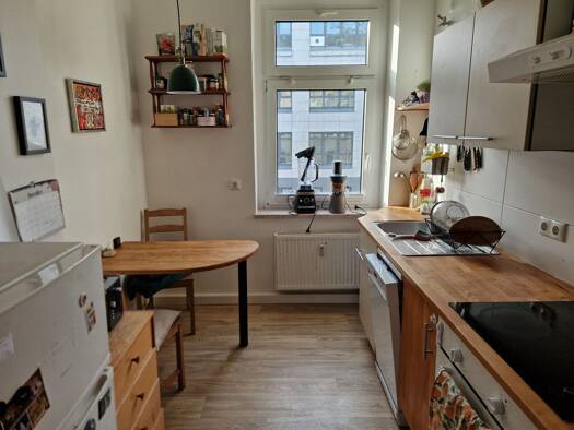 Wohnung zur Miete 572 € 2 Zimmer 64 m² Geschoss 1/3 frei ab 01.03.2026 Königsbrücker Straße 71 Äußere Neustadt Dresden 01099