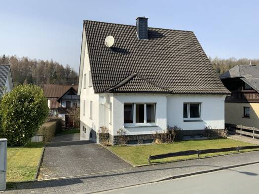 Einfamilienhaus zum Kauf 429.000 € 5 Zimmer 157 m² 551 m² Grundstück Schulstr. 16 Lütringhausen Olpe 57462