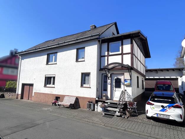 Einfamilienhaus zum Kauf 245.000 € 6 Zimmer 126 m² 501 m² Grundstück Driedorf 35759