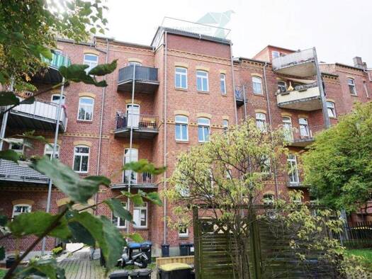 Wohnung zur Miete 630 € 4 Zimmer 103,8 m² 3. Geschoss frei ab 01.03.2026 Carolastraße 18 Innenstadt Zwickau 08056