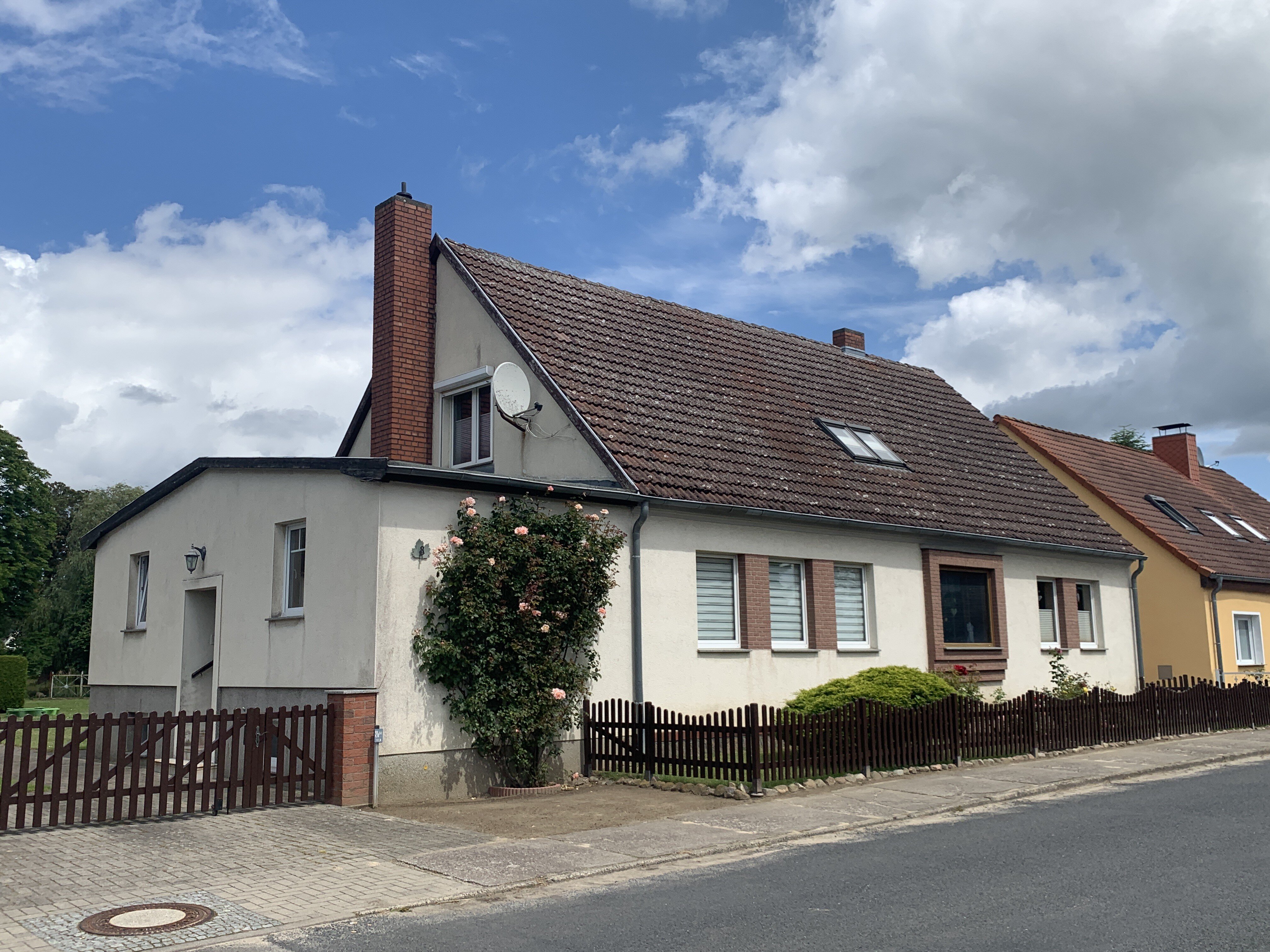 Einfamilienhaus zum Kauf 320.000 € 9 Zimmer 151 m²<br/>Wohnfläche 3.036 m²<br/>Grundstück Züssow Züssow 17495