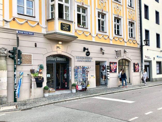 Laden zum Kauf 305.000 € 82 m² Verkaufsfläche Innenstadt Regensburg 93047