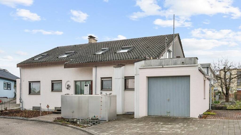Einfamilienhaus zum Kauf provisionsfrei 685.000 € 8 Zimmer 194 m² 528 m² Grundstück Sersheim 74372