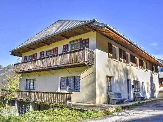 Haus zum Kauf 495.000 € 450 m² 595 m² Grundstück Seytroux 74430