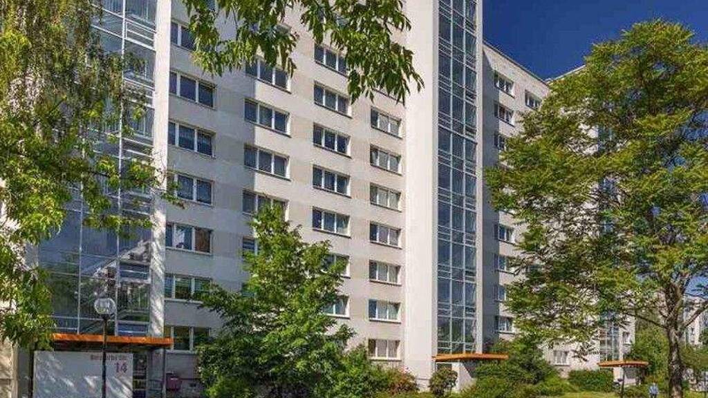 Wohnung zur Miete 440 € 2 Zimmer 50,6 m² 7. Geschoss frei ab 29.03.2026 Berzdorfer Str. 12 Prohlis-Nord Dresden 01239