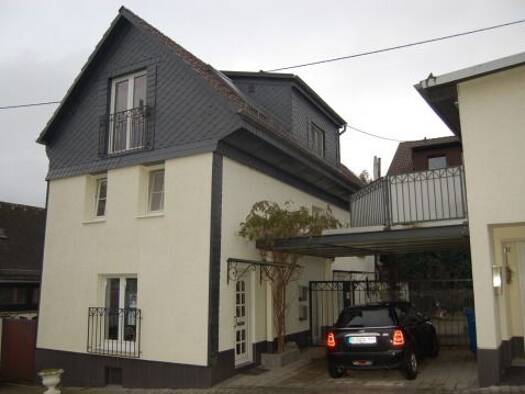 Einfamilienhaus zur Miete 1.565 € 4 Zimmer 190 m² 230 m² Grundstück frei ab 01.02.2027 Keplerstraße 1 Neuhof Taunusstein 65232