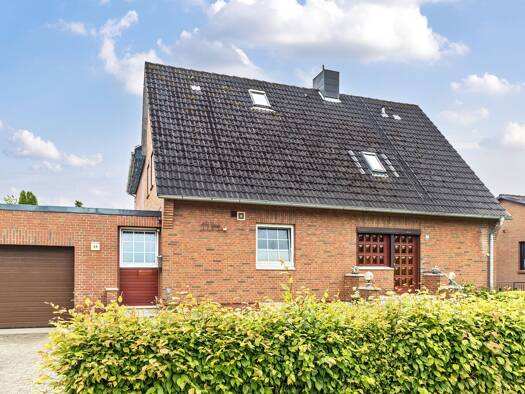 Einfamilienhaus zum Kauf 318.000 € 7 Zimmer 223,6 m² 1.989 m² Grundstück Holzdorf Holzdorf 24364