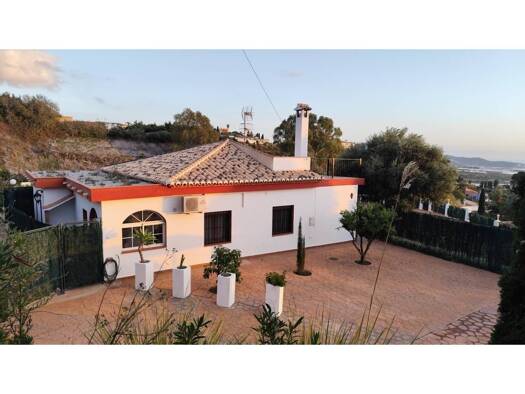 Bauernhaus zum Kauf 449.900 € 5 Zimmer 300 m² 5.000 m² Grundstück Motril 18600