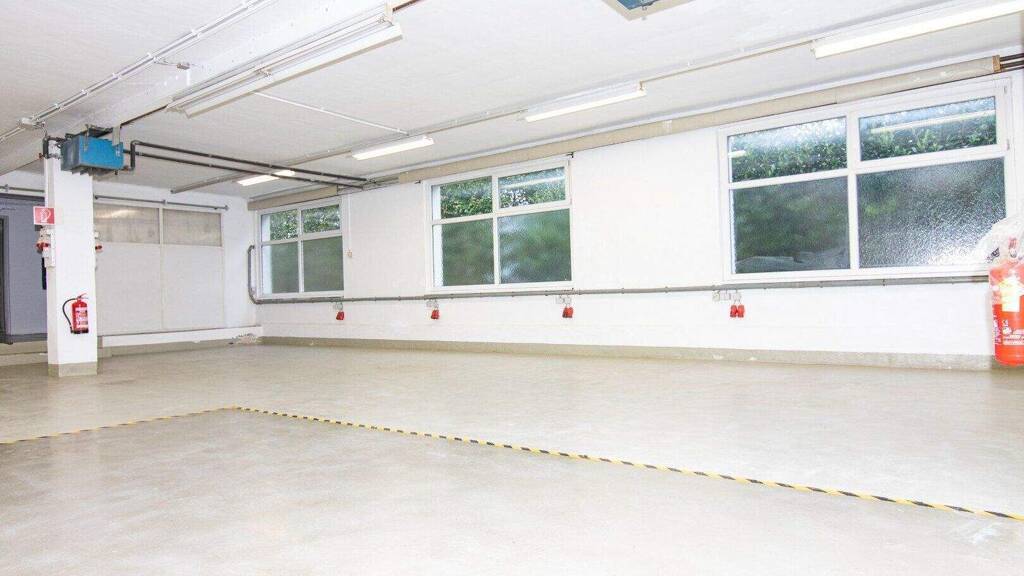Lagerhalle zur Miete 5,40 € 80 m² Lagerfläche Bad Vöslau 2540