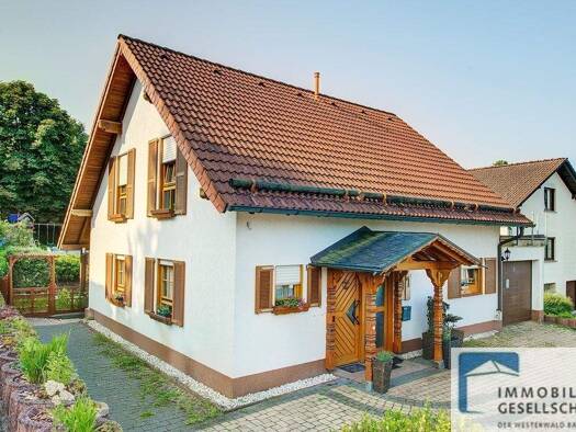 Einfamilienhaus zum Kauf 230.000 € 4 Zimmer 154 m² 831 m² Grundstück Birken-Honigsessen 57587