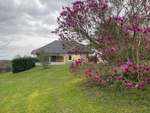 Haus zum Kauf 262.500 € 88 m² 2.115 m² Grundstück Oloron-Sainte-Marie 64400