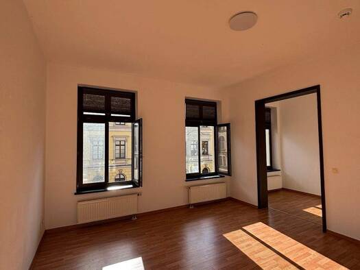 Wohnung zur Miete 500 € 2 Zimmer 42,5 m² 2. Geschoss frei ab 16.12.2025 Dimitroffstraße 28 Zentrum-Süd Leipzig 04107