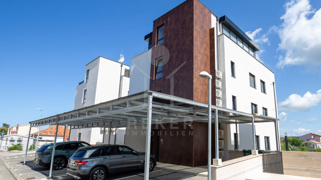 Haus zum Kauf 2.600.000 € 14 Zimmer 414 m² 410 m² Grundstück Petrcane 23000