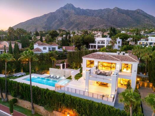 Haus zum Kauf 9.875.000 € 600 m² 1.405 m² Grundstück Marbella 29600