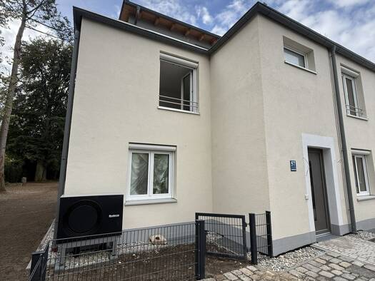 Reihenhaus zur Miete - Erstbezug 3.174 € 4 Zimmer 112 m² frei ab 01.11.2026 Sonnenblumenstraße 53 Hadern München 81377