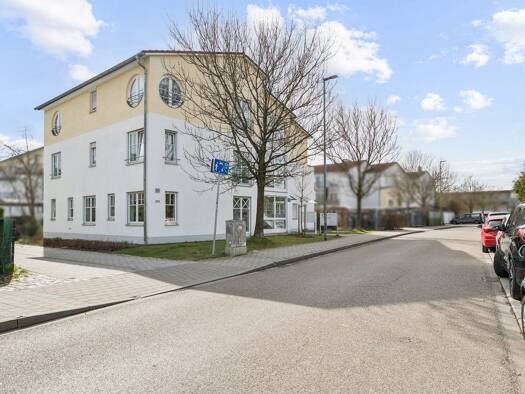 Praxisfläche zum Kauf 4.455 € 5,5 Zimmer 112 m² Bürofläche Ingolstadt 85057