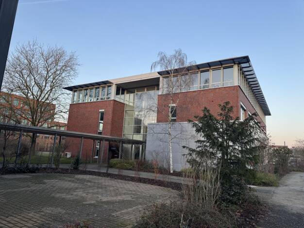 Bürogebäude zur Miete 11 € 1.799,6 m² Bürofläche teilbar ab 599,9 m² Bult Hannover 30173