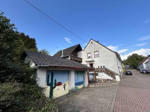 Mehrfamilienhaus zum Kauf 219.000 € 10 Zimmer 317 m² 994 m² Grundstück Ommersheim Mandelbachtal / Ommersheim 66399