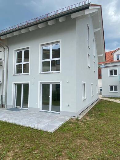 Haus zur Miete - Erstbezug 2.500 € 6 Zimmer 165 m² 210 m² Grundstück frei ab sofort Bahnhofstr. 16b Grafing Grafing 85567