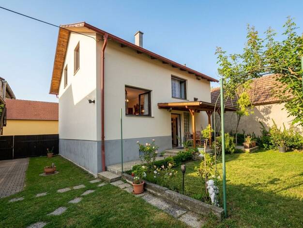 Einfamilienhaus zum Kauf 315.000 € 5 Zimmer 145 m² 624 m² Grundstück Rohrau 2471