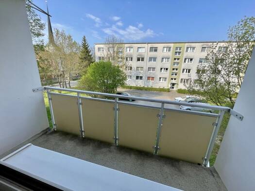 Wohnung zur Miete 380 € 4 Zimmer 69,5 m² 1. Geschoss frei ab 01.11.2026 Schulstraße 19 Langenberg Gera 07552