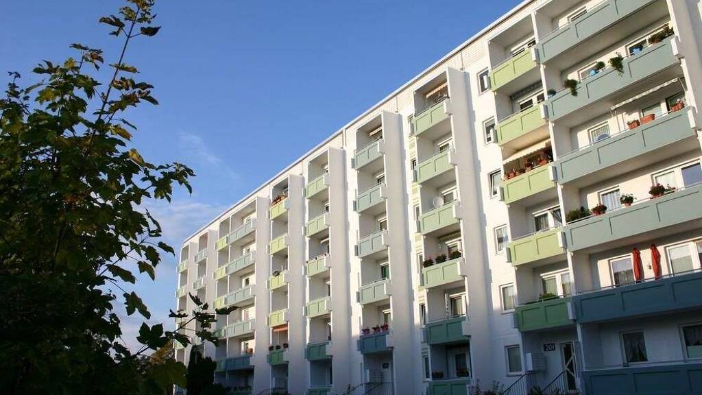 Wohnung zur Miete 270 € 2 Zimmer 53,9 m² 6. Geschoss Sankt-Josef-Straße 21a Neu Olvenstedt Magdeburg 39130