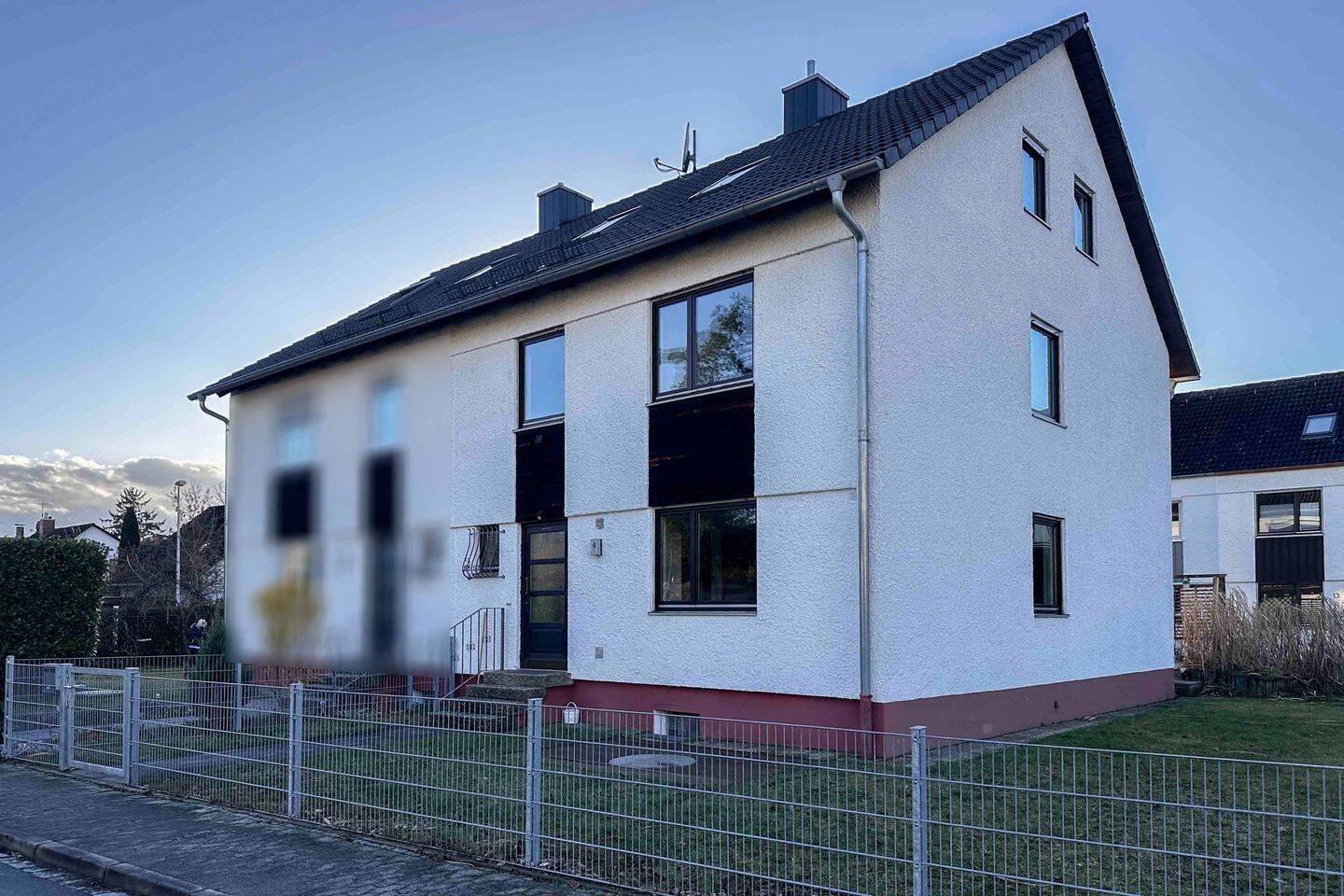 Immobilie in Baiersdorf - Familienglück in Baiersdorf - geräumige, bezugsfreie Doppelhaushälfte mit großem Garten - Bild 1