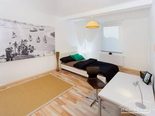 WG-Zimmer zur Miete auf Zeit 650 € 18 m² 4. Geschoss frei ab sofort Offenbach am Main Offenbach am Main 63065