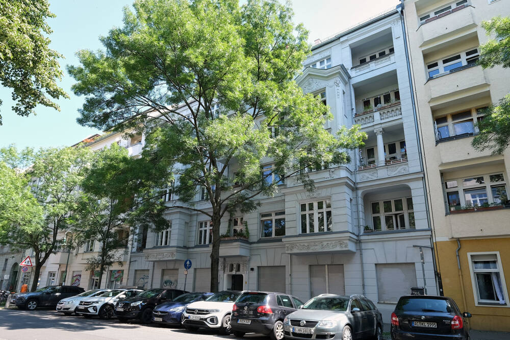 Property thumbnail 2