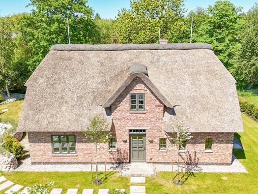 Einfamilienhaus zum Kauf - Erstbezug 1.600.000 € 5 Zimmer 179,8 m² 771 m² Grundstück Sankt Peter-Ording 25826